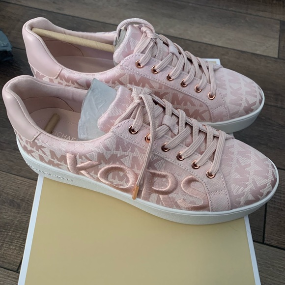 NIB Michael Kors Poppy Embroidered Logo Jacquard Platform Sneaker sz 8.5 - Picture 1 of 5